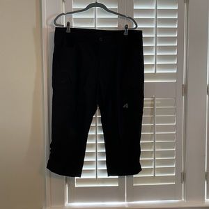 EUC Eddie Bauer hiking Capri pants